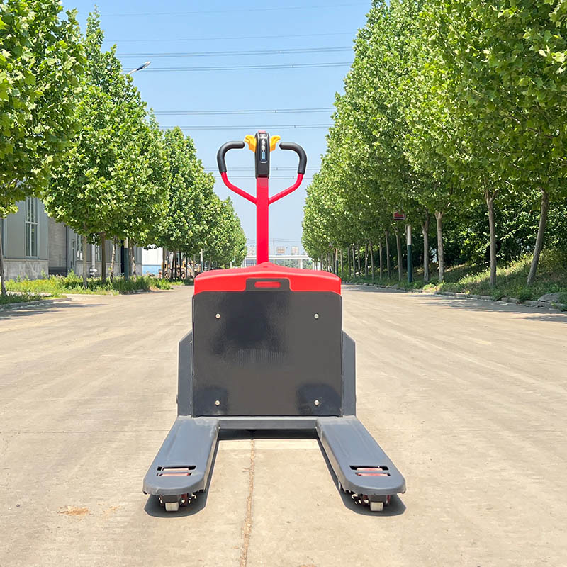 Wózek widłowy ręczny