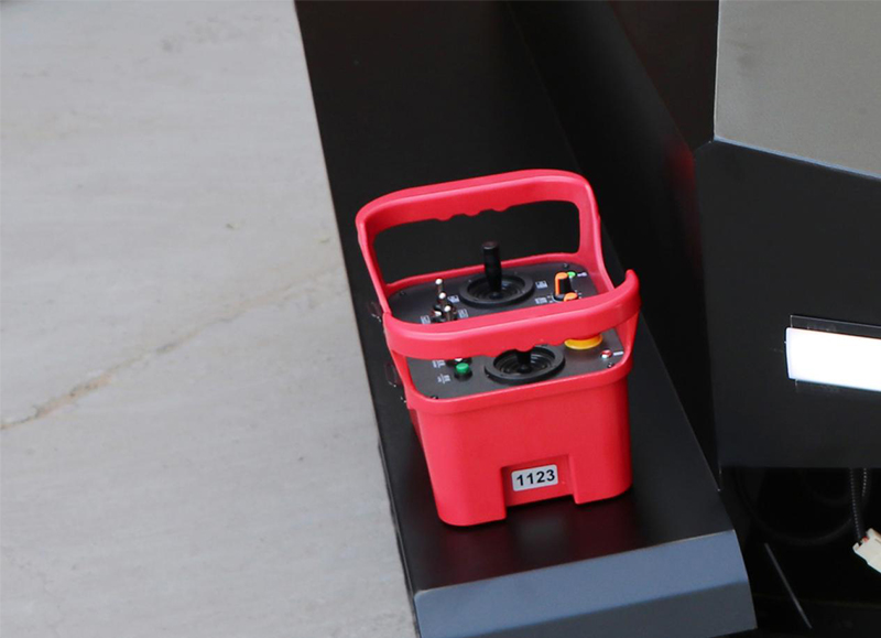 Wielofunkcyjna kosiarka do trawy.jpg