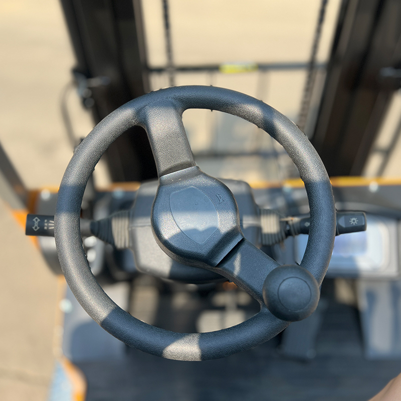 Cena wózka widłowego elektrycznego