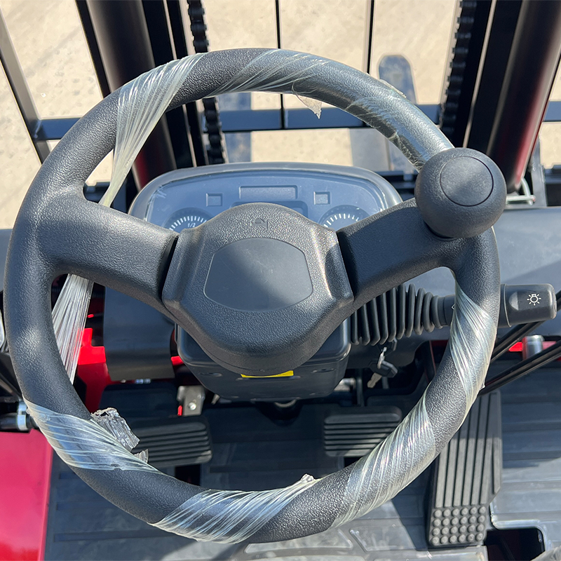 Elektryczny wózek widłowy magazynowy